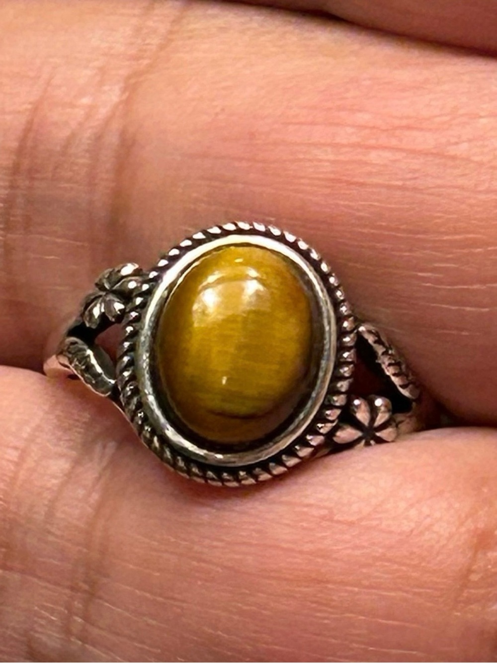 Sterling Silver S925 Ring with Tiger's Eye Crystal Stone Size 7 Woman’s floral
